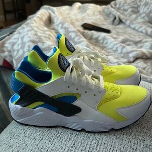 Nike Air Huarache Sneakers